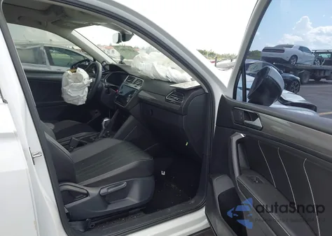 2022 Volkswagen Tiguan 2.0T Se из США, поврежденный, VIN 3VV3B7AX1NM042582